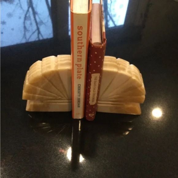 Onyx Shell Bookends - Picture 7 of 7